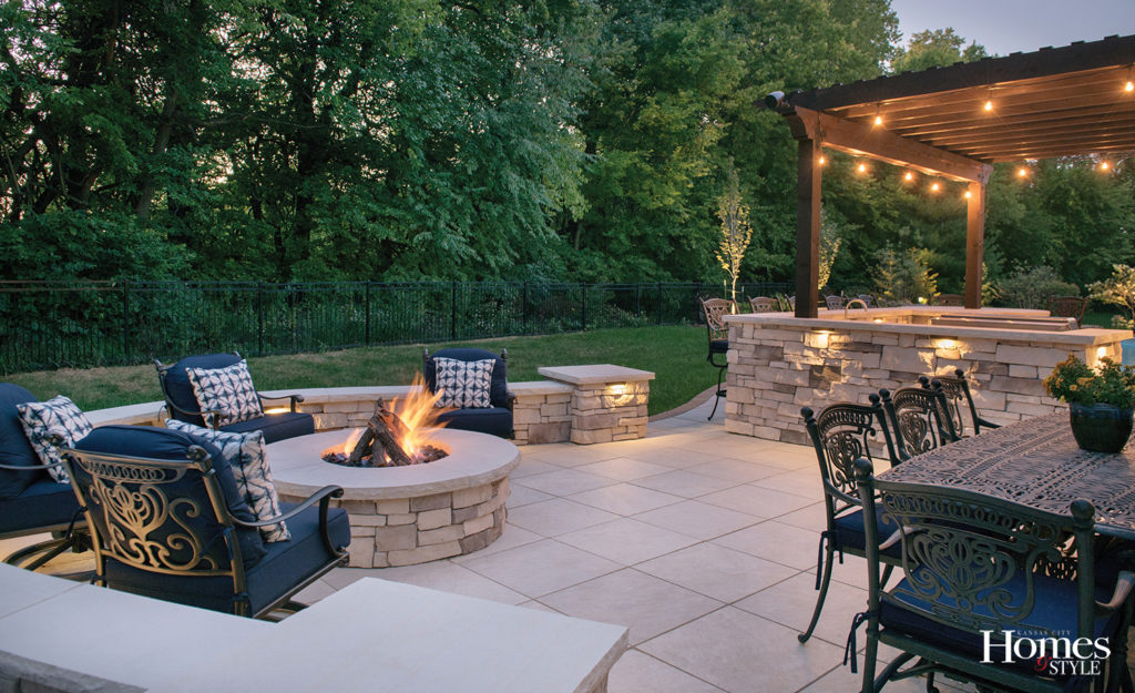 Outdoor Fire - Kansas City Homes & Style