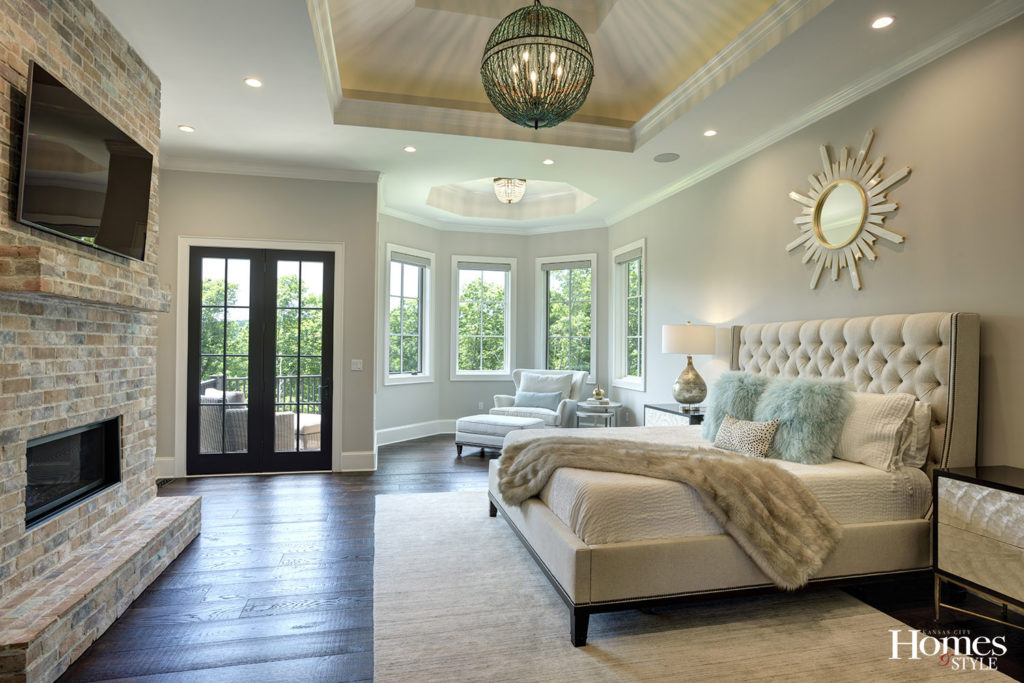 Riss Lake Elegance Kansas City Homes & Style