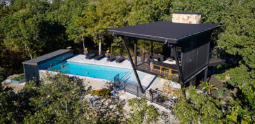 Cliffside Pool Paradise